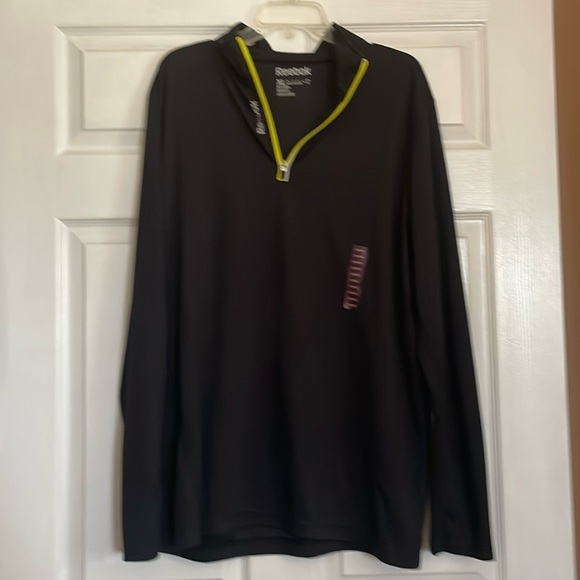 Reebok Other - Reebok Men’s black, extra large pullover jacket